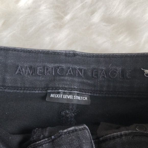 American Eagle black distressed cut off jean hi rise shortie shorts 8 - Picture 3 of 7